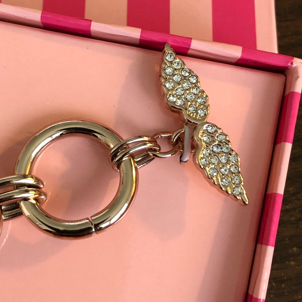 🆕 🔥 Victoria Secret angel 👼 wings bracelet